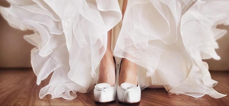 choosing beautiful bridal shoes