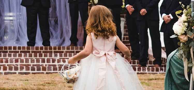 how to have a child-friendly wedding