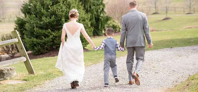 how to have a child-friendly wedding