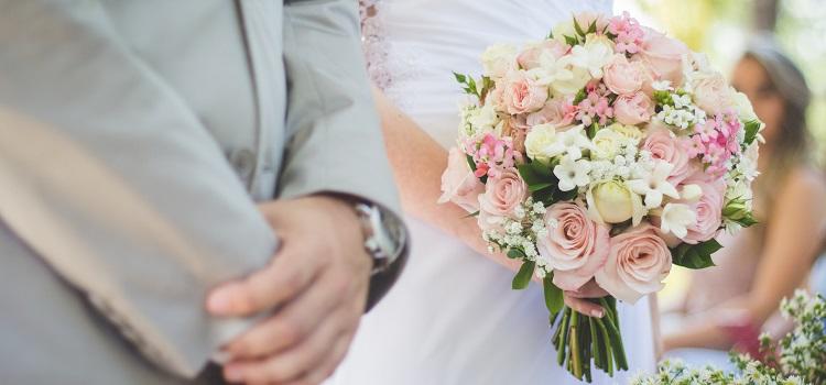 how to find local wedding florists