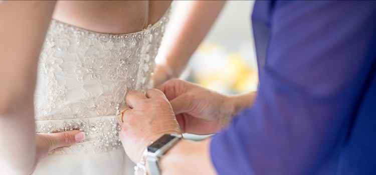 where to buy cheaper wedding dresses