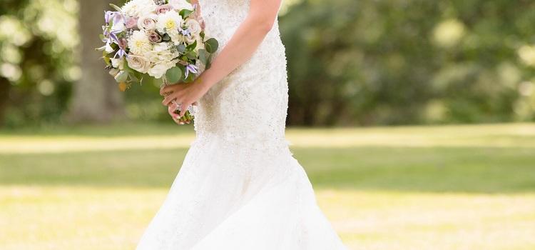 Picking an underskirt for your wedding dress